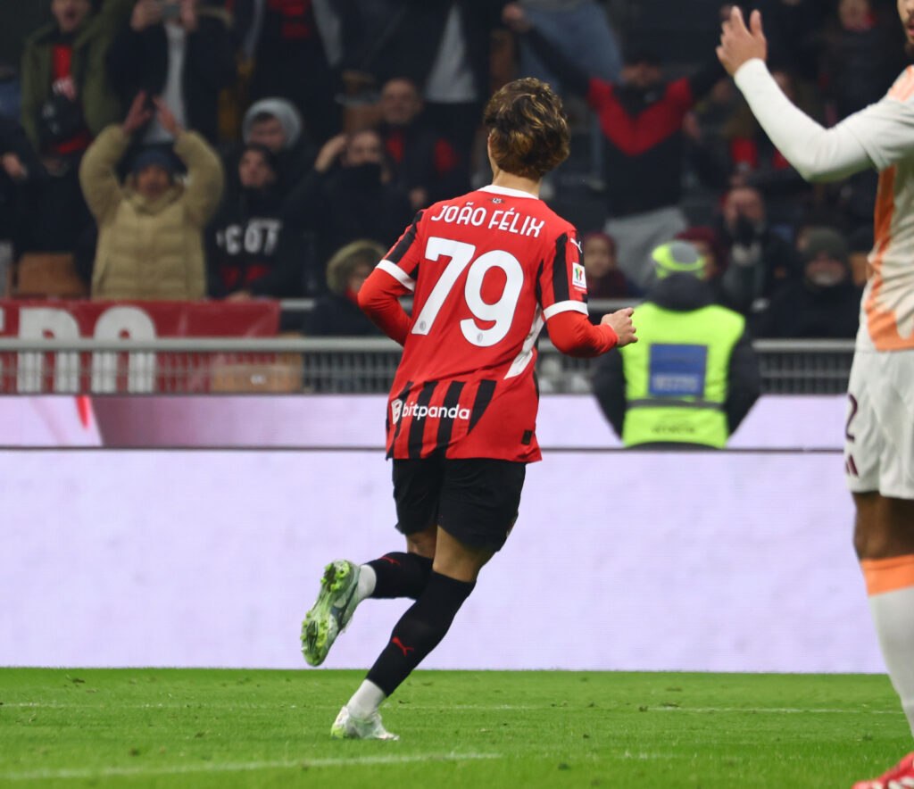 esultanza gol Joao Felix AC Milan Milan-Roma 3-1 Coppa Italia 2024-2025