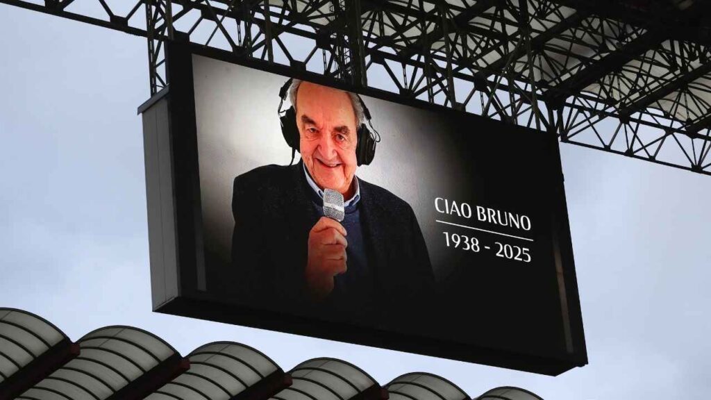 Milan-Como Serie A 2024-2025 omaggio Bruno Pizzul