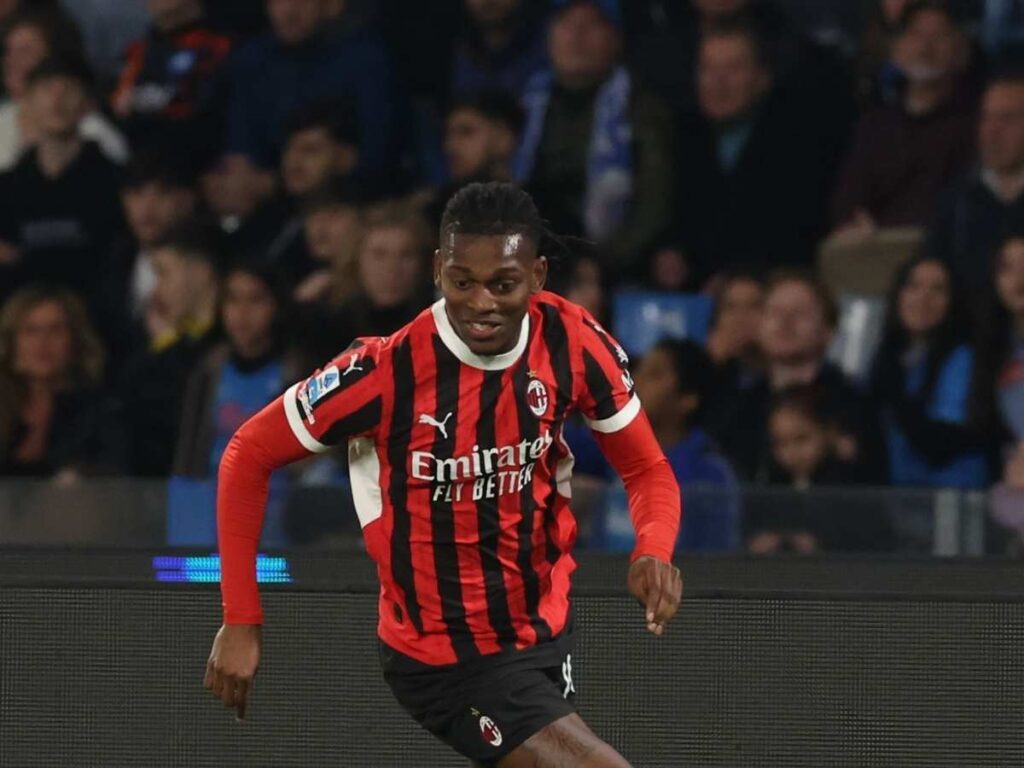 Rafael Leao AC Milan Napoli Milan 2-1 Serie A news 2024-25