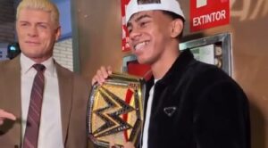 Lamine Yamal incontra la WWE. Accoppiata inattesa | VIDEO (screen Gazzetta.it)