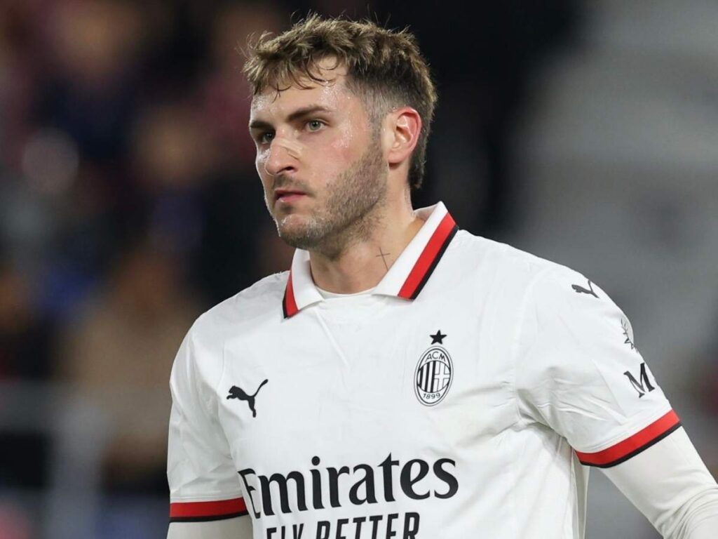 Santiago Giménez AC Milan Bologna-Milan 2-1 Serie A 2024-2025