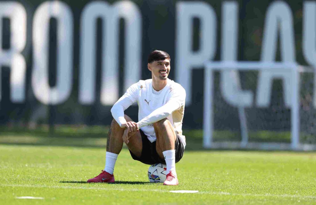 Tijjani Reijnders AC Milan allenamento Milanello