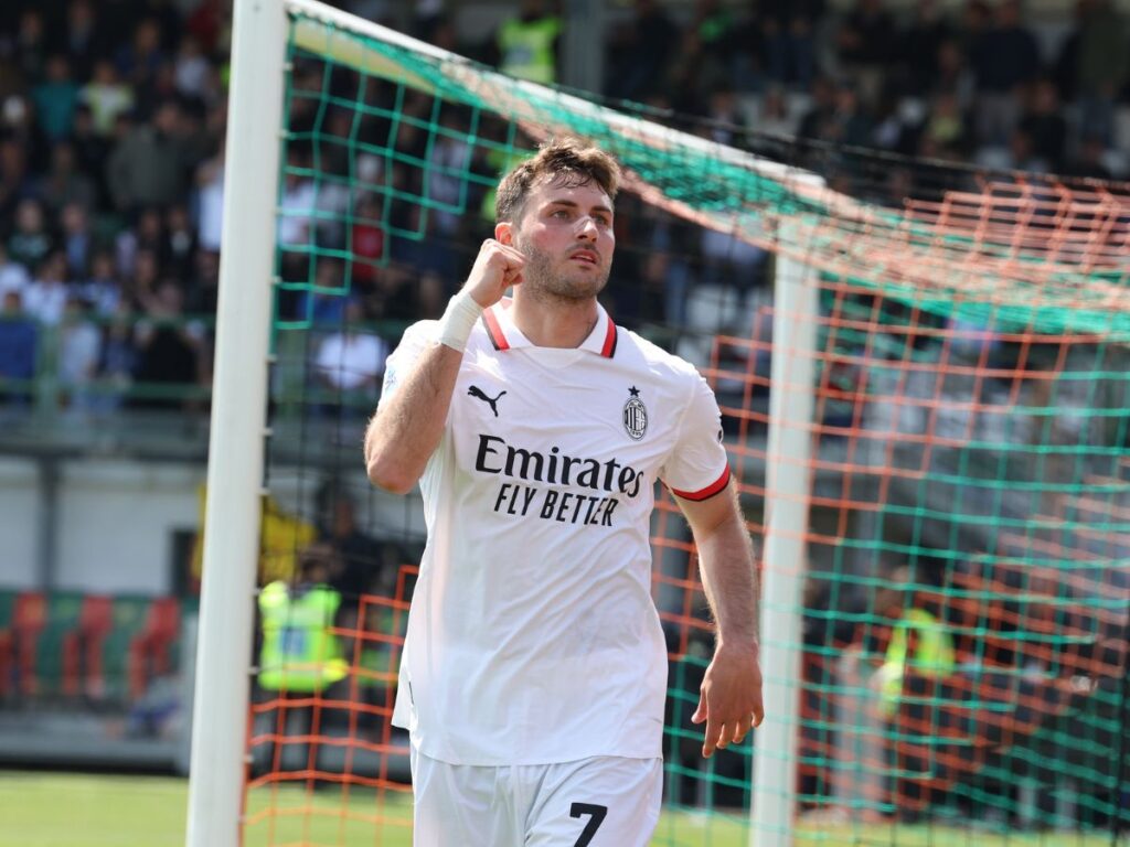 esultanza gol Santiago Giménez AC Milan Venezia-Milan 0-2 Serie A 2024-2025
