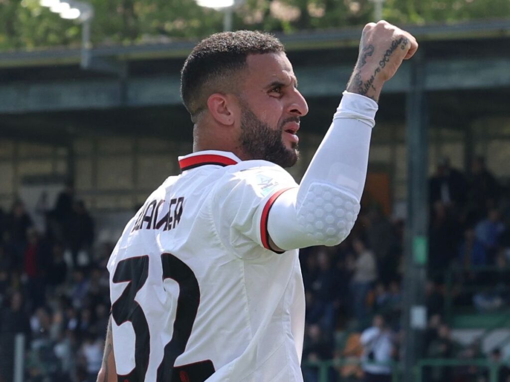 Kyle Walker AC Milan Venezia-Milan 0-2 Serie A 2024-2025