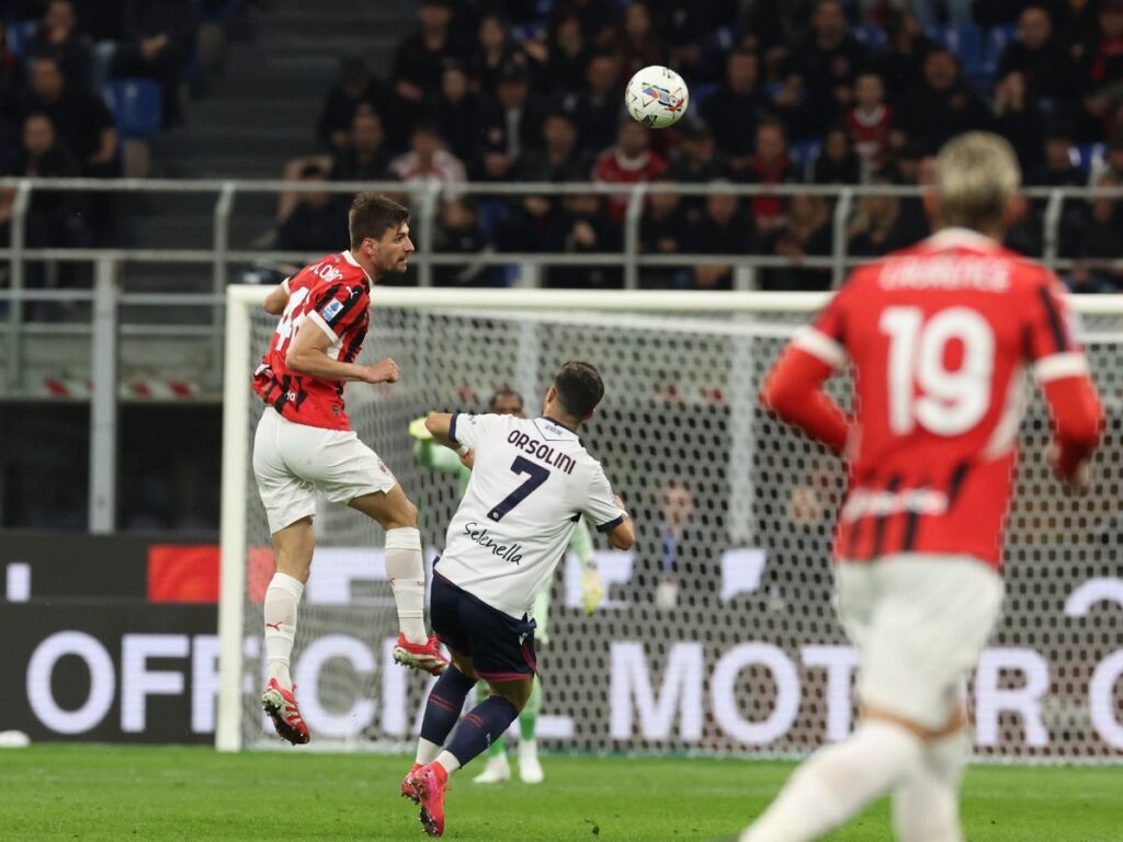 Matteo Gabbia AC Milan Milan-Bologna 3-1 Serie A 2024-2025