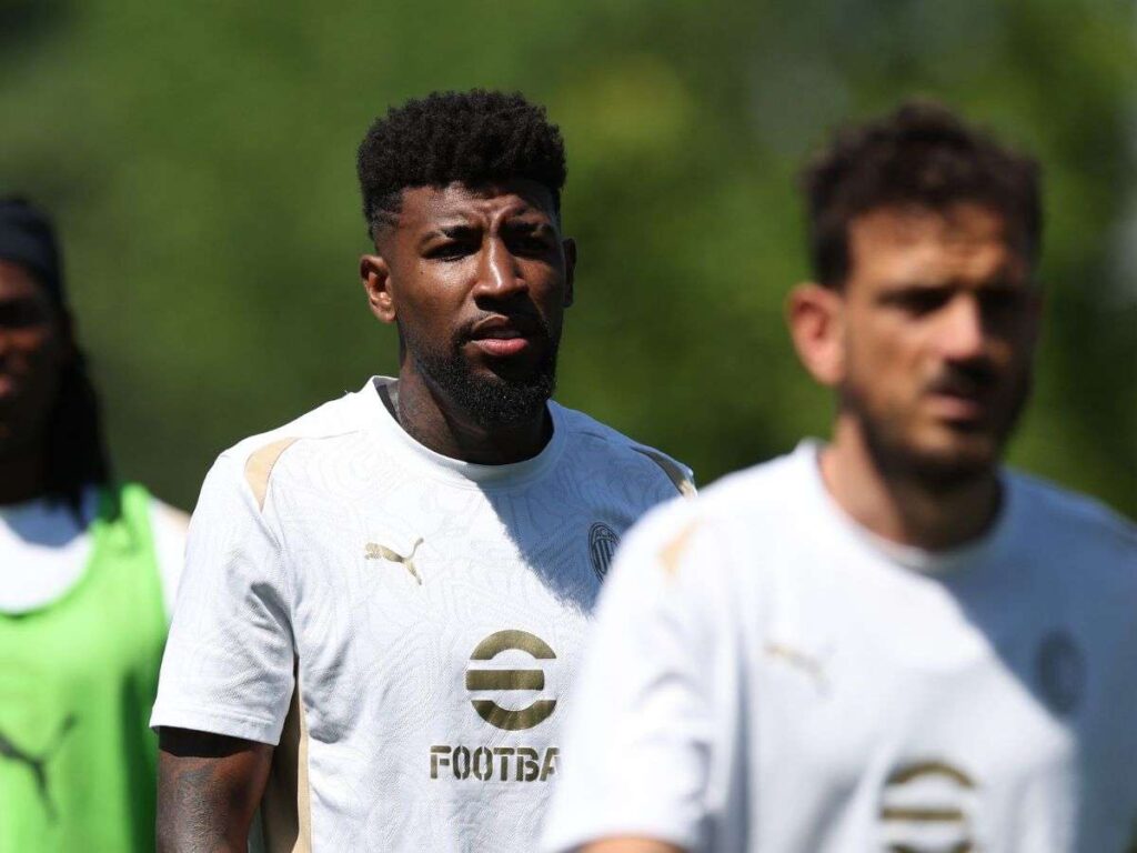 Milan, Emerson Royal lancia dei messaggi: "Ho preferito lavorare che lamentarmi" | FOTO