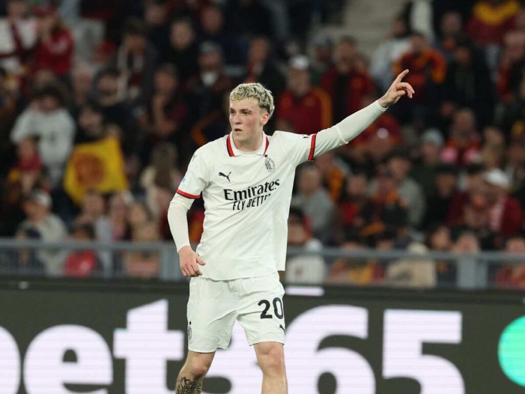 Calciomercato Milan, Moretto: "Jimenez ha una priorità. E c'è un club che .."
