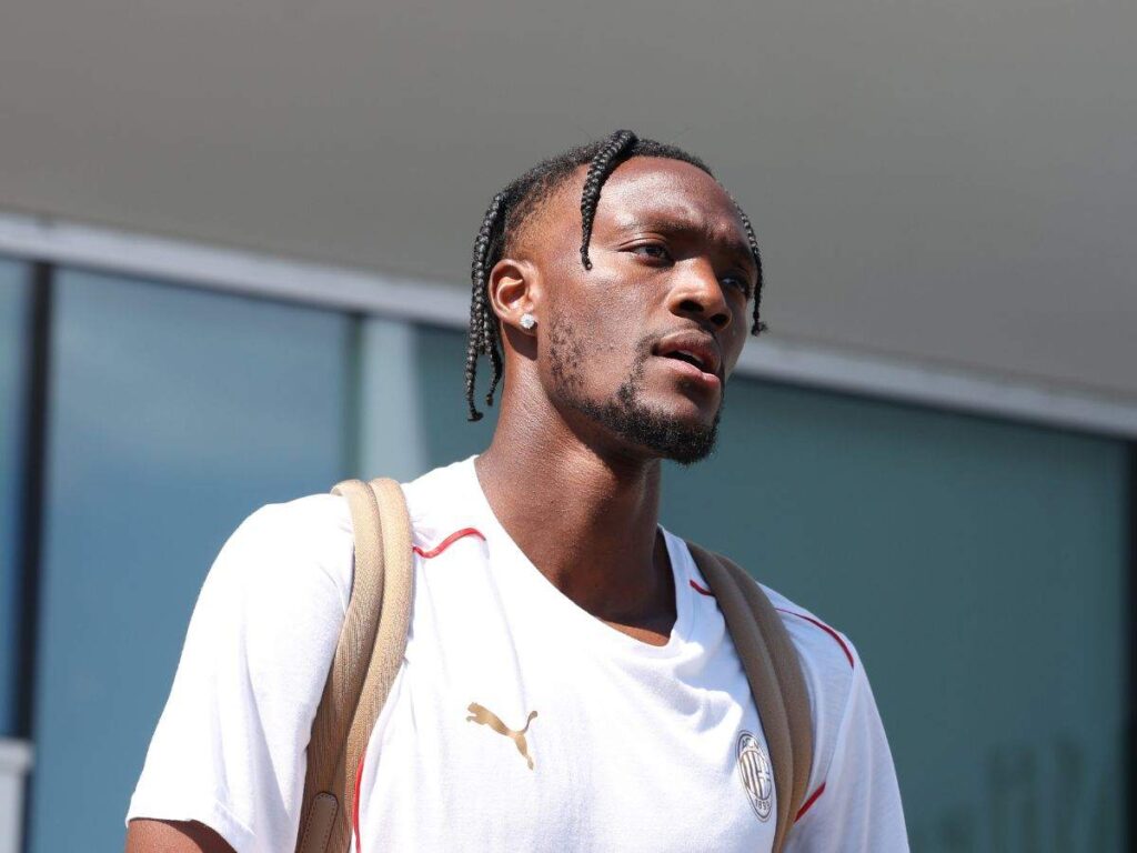 Calciomercato Milan, Abraham destinato a Roma: e il futuro ...