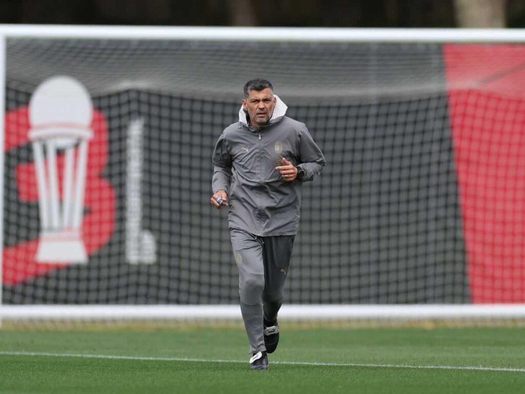 Milan, Ordine: "Ho tre quesiti. Conceicao a mo' di minaccia ..."