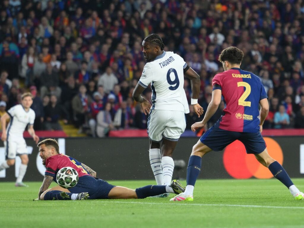 gol Marcus Thuram Barcellona-Inter 3-3 Champions League 2024-2025