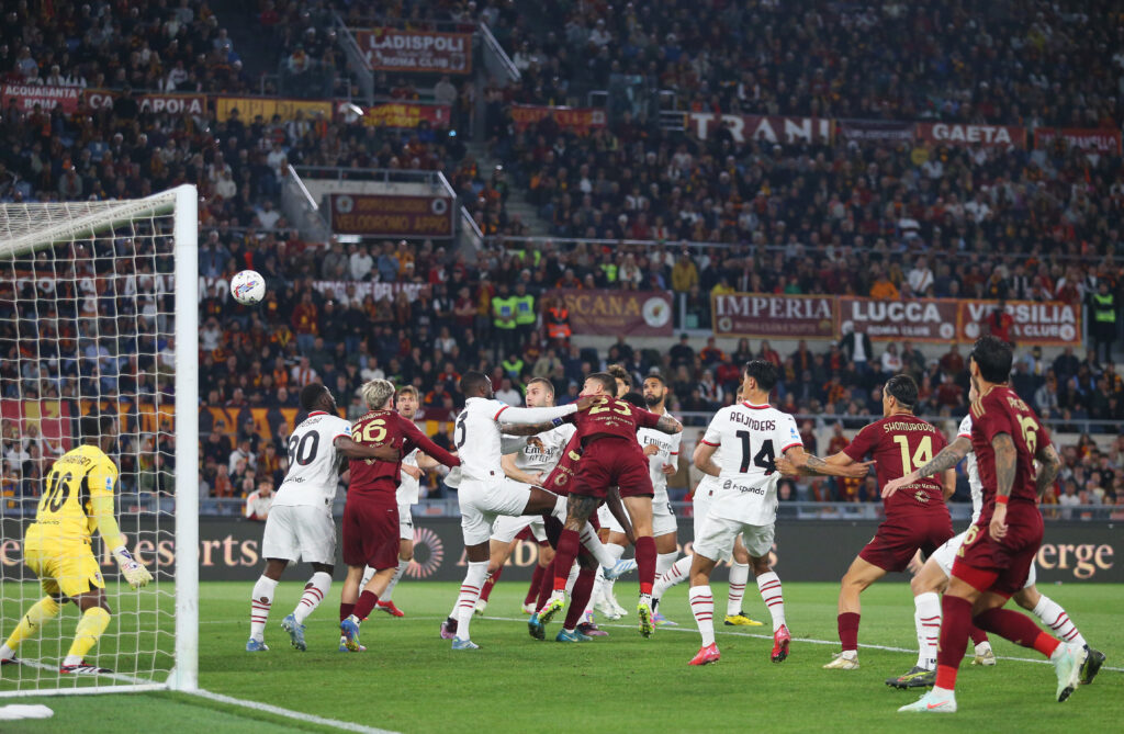 Roma-Milan 1-0 (45'), è notte fonda: avvio shock, poi la follia di Gimenez