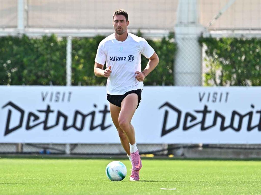 Dusan Vlahovic Juventus