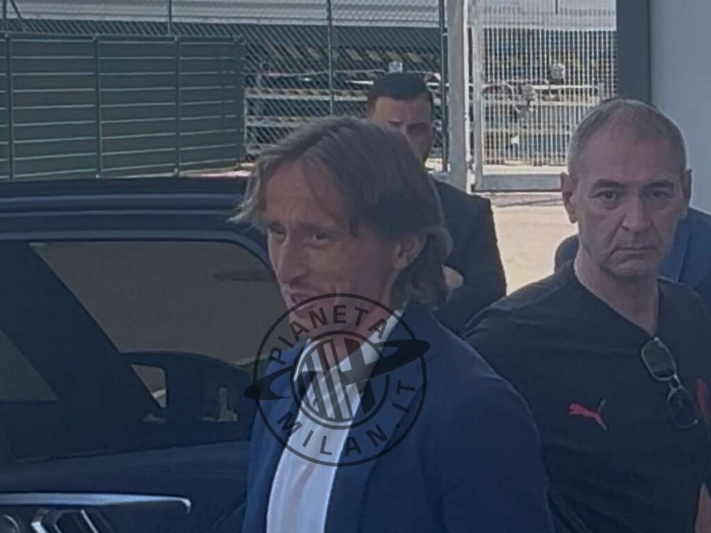VIDEO - Milan, Modric sbarca a Milano! Le prime immagini | PM