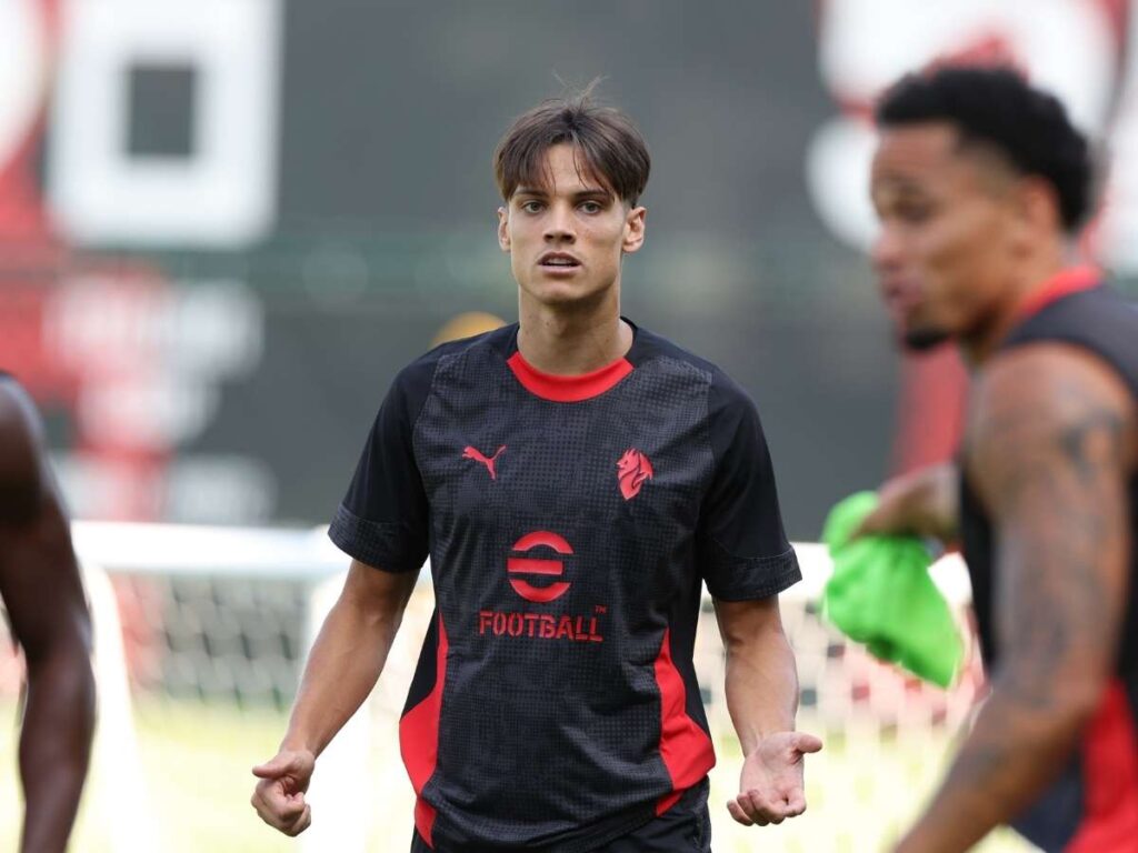 Samuele Ricci AC Milan allenamento Milanello