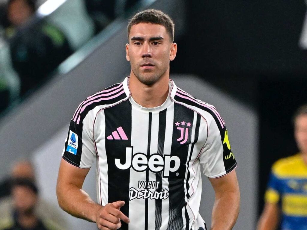 Calciomercato Milan, Moretto: "Vlahovic verso la permanenza alla Juventus"