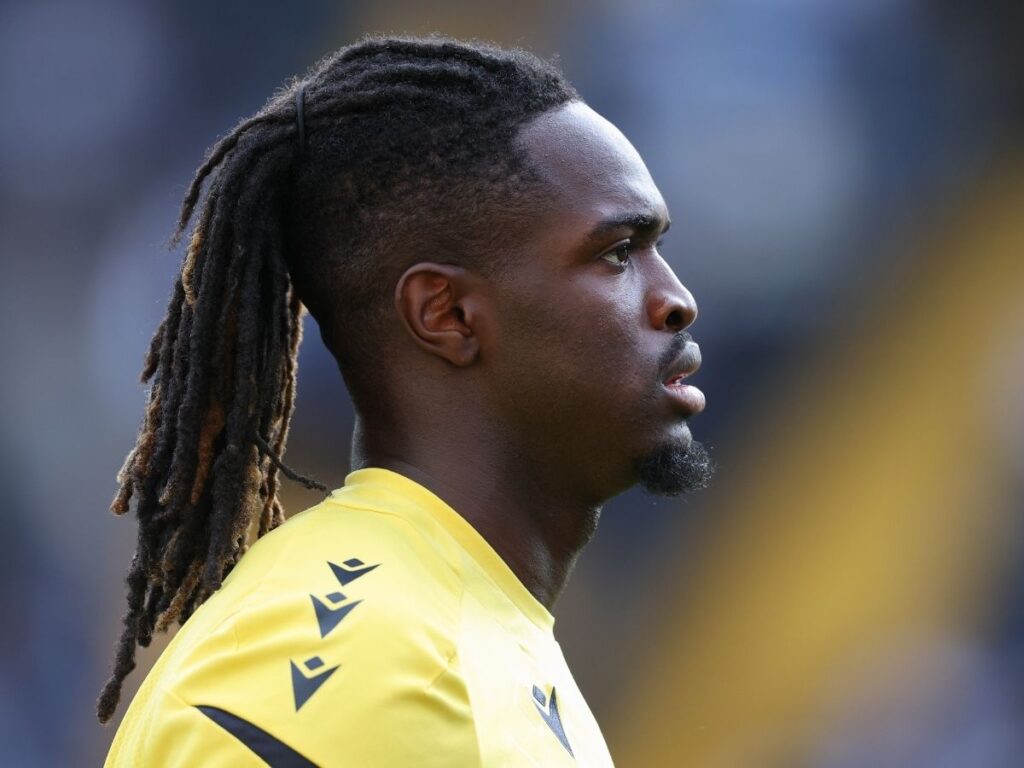 Calciomercato Milan, difensore: spunta anche Solet. Ecco la cifra