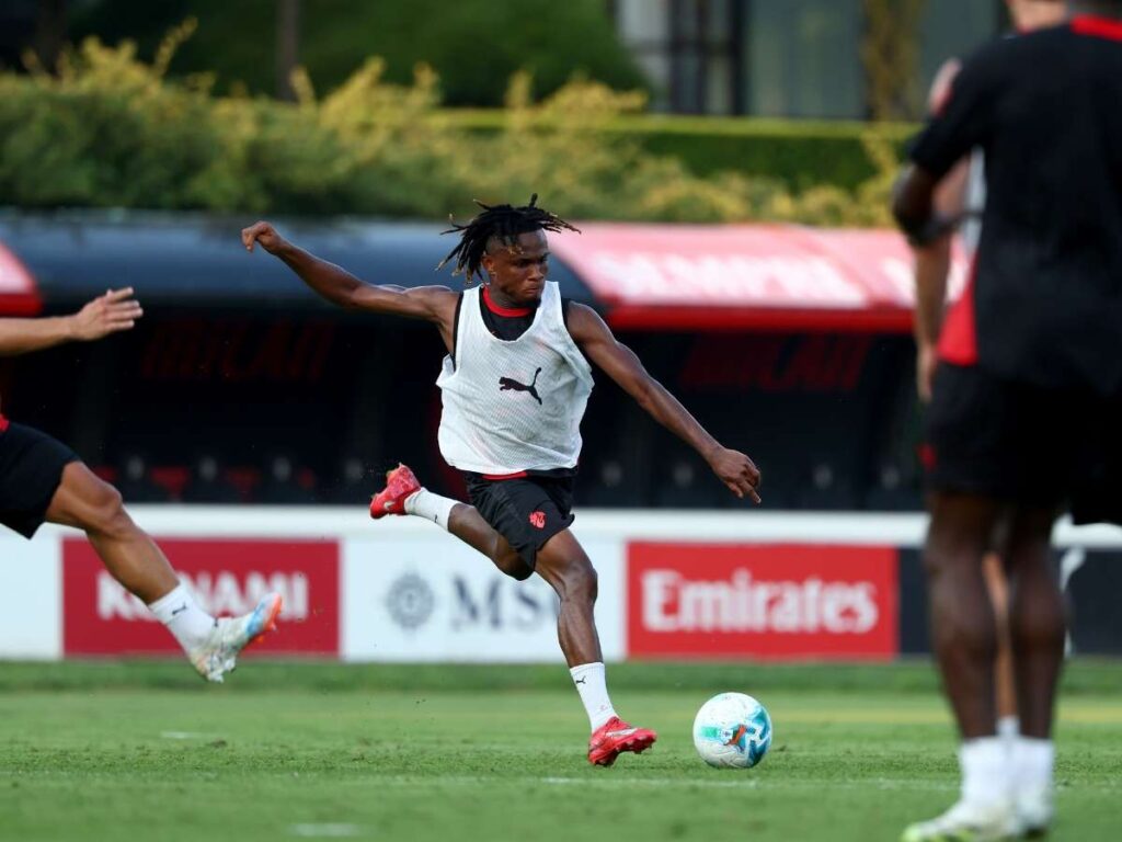 Samuel Chukwueze AC Milan allenamento Milan Milanello