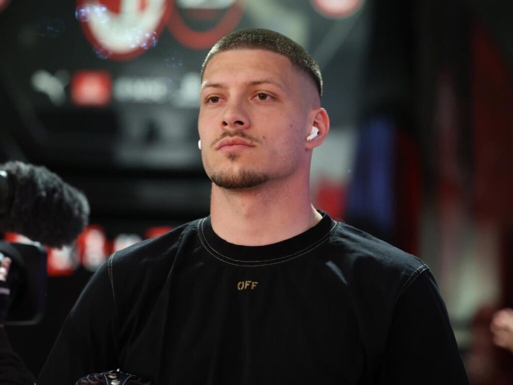 Ex Milan, Jovic: "Ecco perché ho scelto l'AEK Atene. L'allenatore ..."