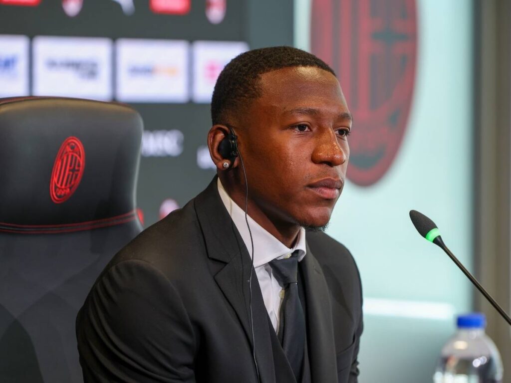 Pervis Estupinan AC Milan conferenza stampa
