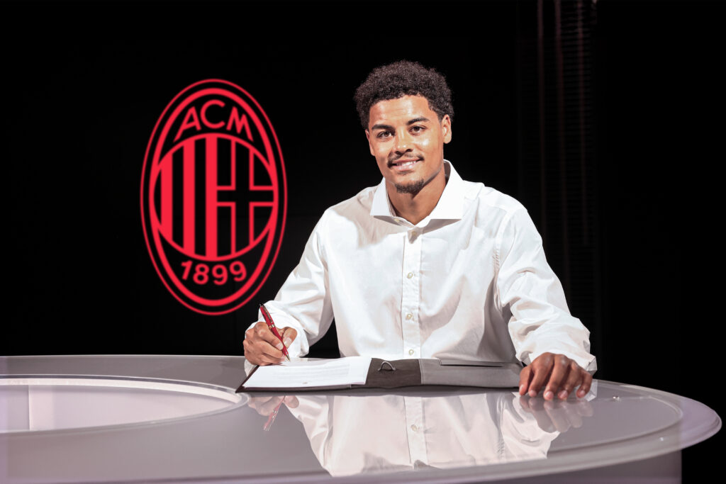 AC Milan Unveil New Signing Koni De Winter
