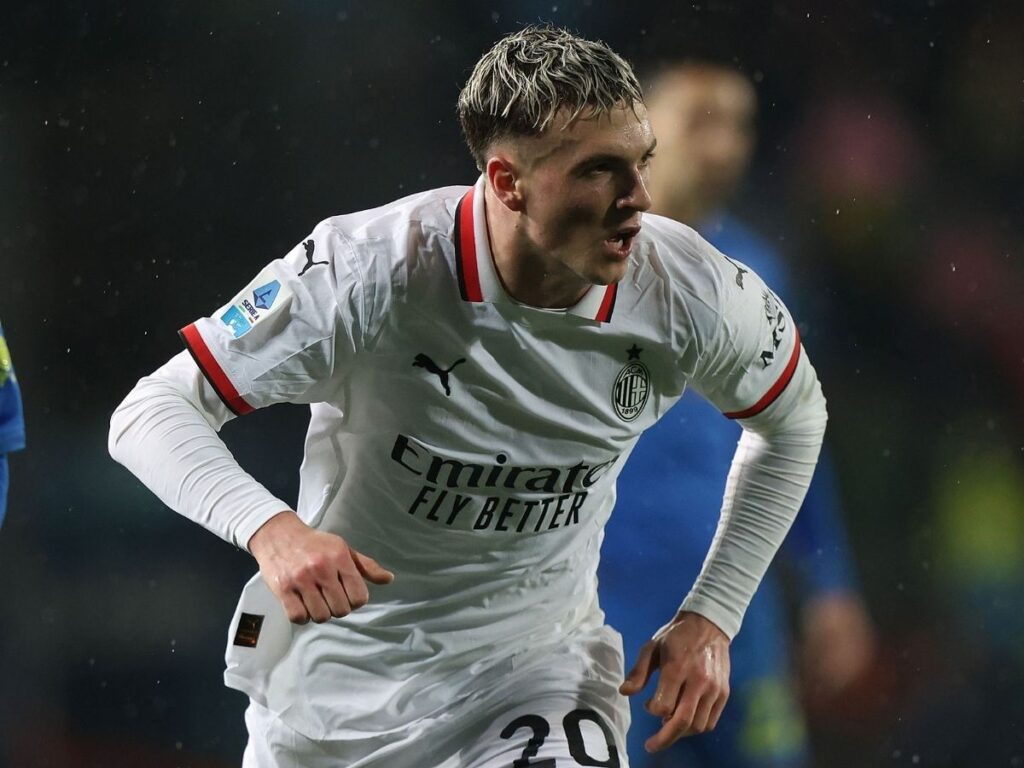 Calciomercato Milan, Jimenez tra Como e Bournemouth. Dove andrà?