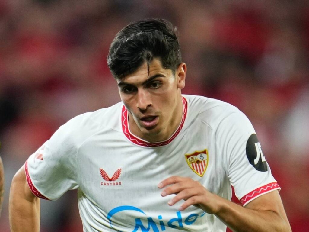 Calciomercato Milan, occhio a Juanlu se parte Álex Jiménez