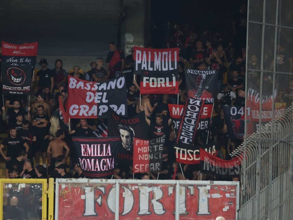 Lecce-Milan 0-0 (45'): Gabbia spinge, Giménez spreca | Serie A News