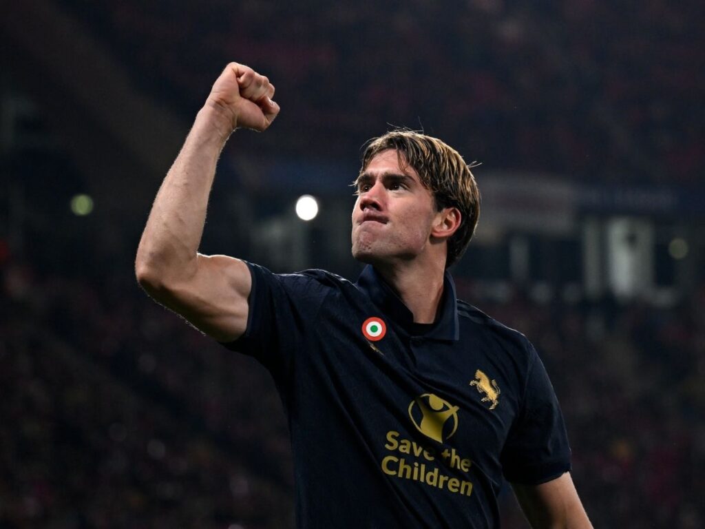 Calciomercato Milan, Vlahovic nuovi contatti. Scambio con Saelemaekers?