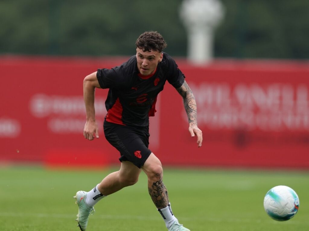 Calciomercato Milan, il Como spara alto per Jimenez: i rossoneri vogliono di più