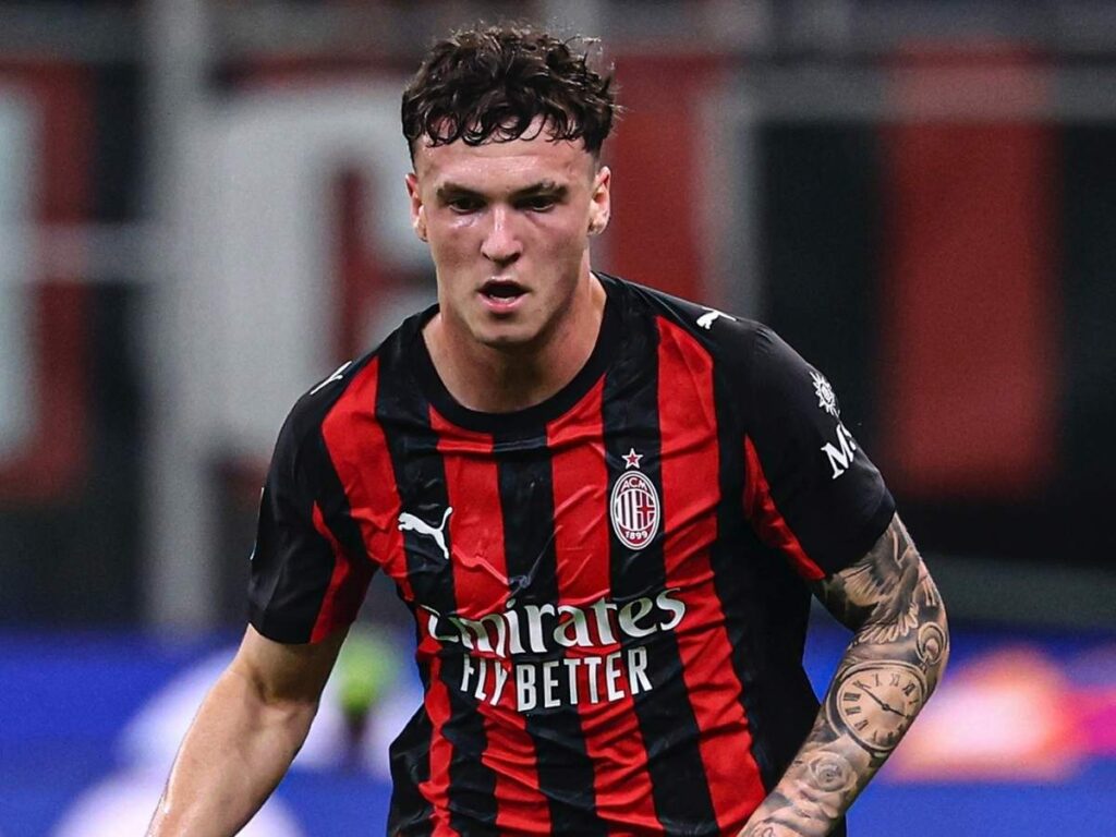 Calciomercato Milan, il Como è in pressing su Álex Jiménez: il punto
