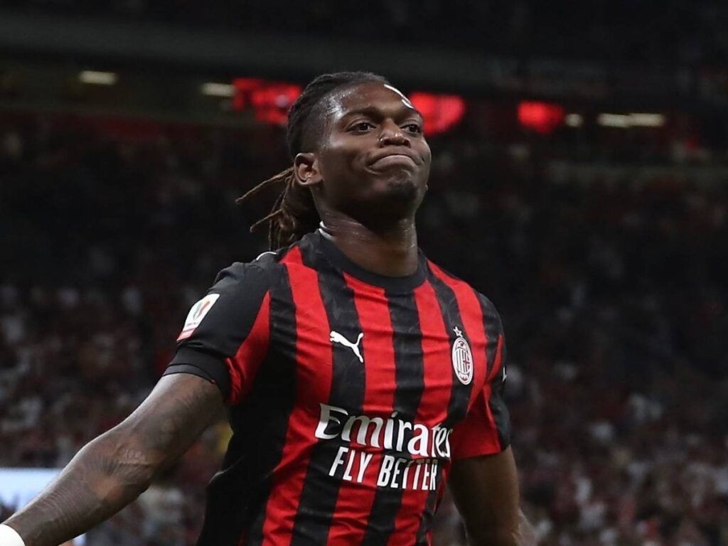 Leao: "Al Milan con gioia, responsabilità di fare bene e divertirmi. E voglio di più"