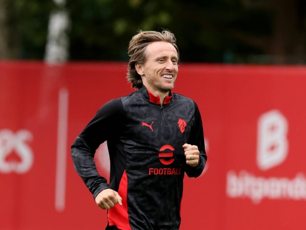 Milan-Napoli, Modric contro De Bruyne: sfida tra campioni senza tempo