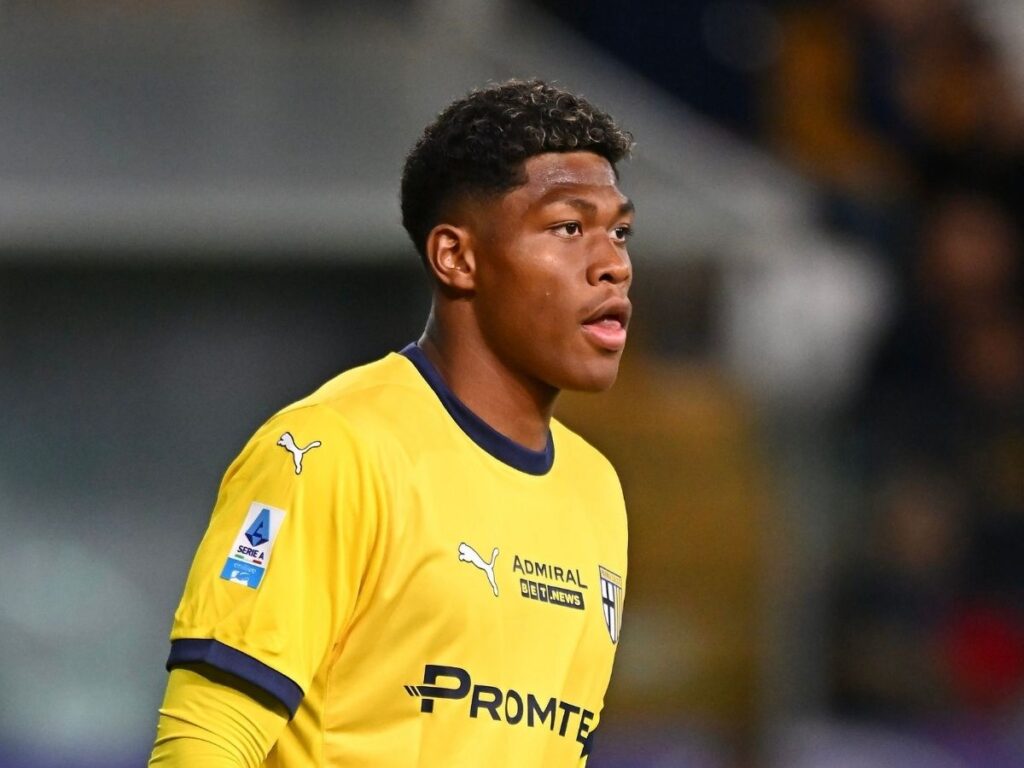 Calciomercato, Suzuki l'erede di Maignan? Non c'è soltanto il Milan