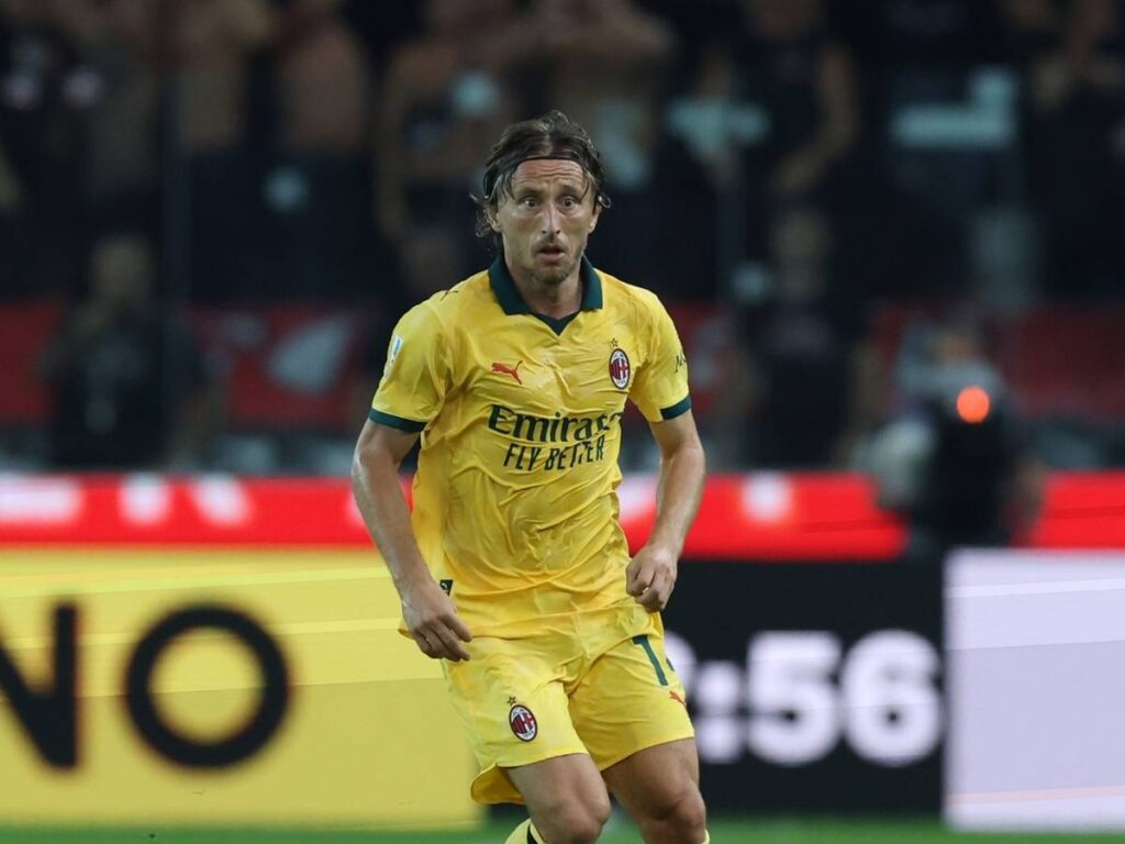 Modric illumina d'esterno. Ambrosini: "Bisogna consegnarlo ai musei" | VIDEO
