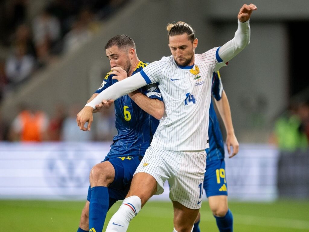 Deschamps sui fischi a Rabiot: "Inaccettabile, è un giocatore della Francia"