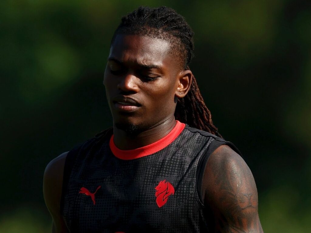 Milan-Bologna, Leao getta la spugna. Ecco quando tornerà in campo