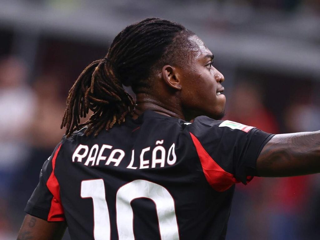 Milan, Leao ricorda: "Il primo derby di Milano? Emozionante. Quando arriva quella settimana ..."