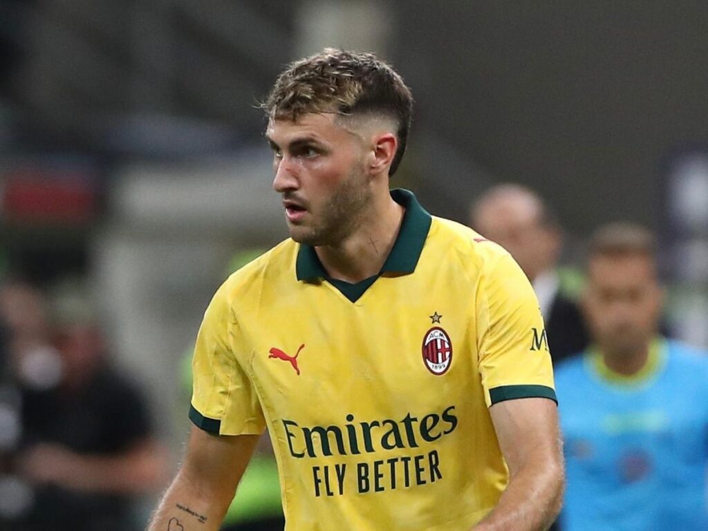 Milan, Giménez rischia il posto: occhio allo scalpitante Nkunku