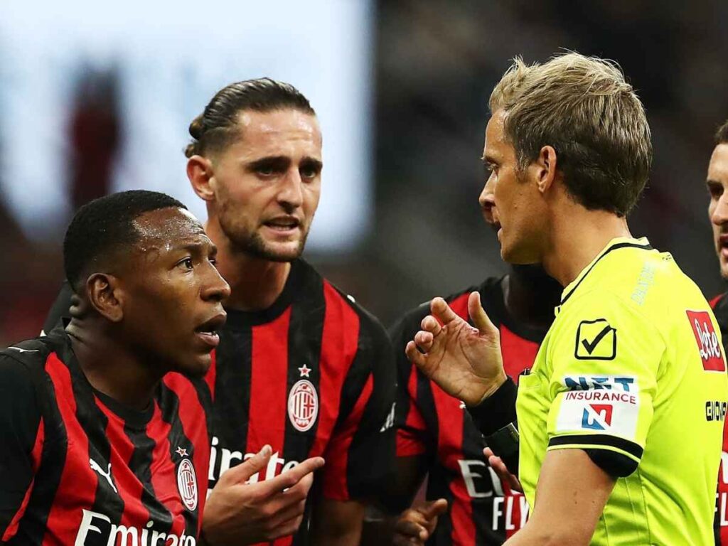 Milan-Napoli, la moviola: "Ok il rosso a Estupinan e il rigore". Su McTominay ...