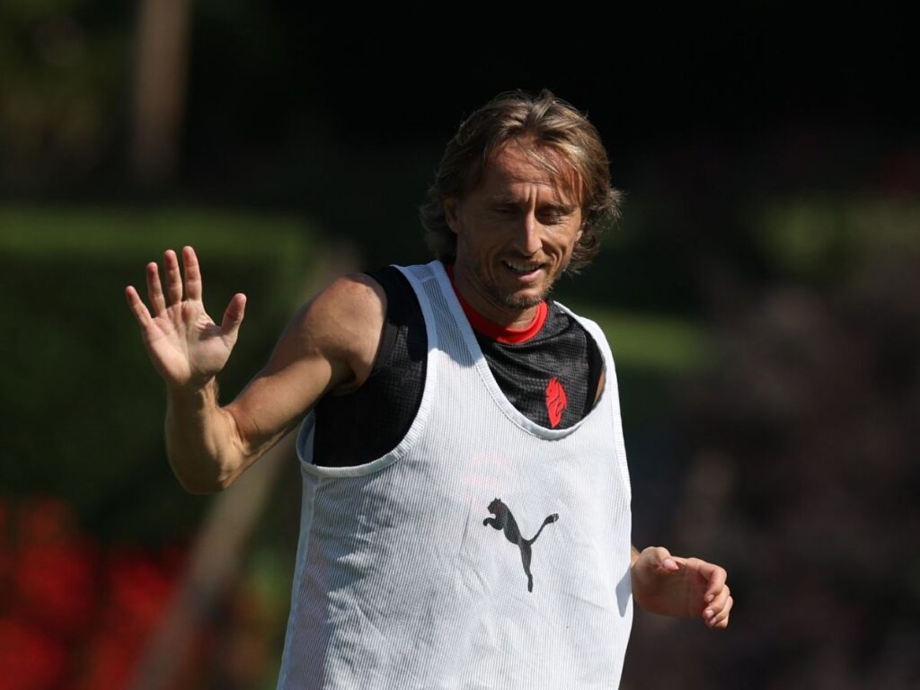Milan, Beretta pensa a un possibile modulo: dubbio Modric