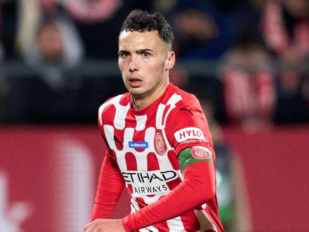 Calciomercato Milan, Schira: "Dialoghi con l'agente di Arnau Martínez"