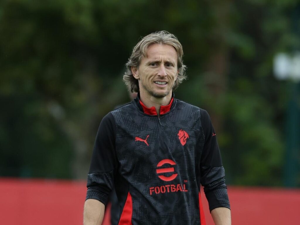 Milan, Pastore: "Modric sorprende. Ecco come finisce contro il Napoli"