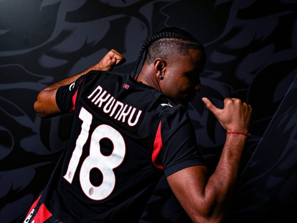 Nkunku: "Orgoglioso di essere al Milan. Ecco come mi piace giocare"