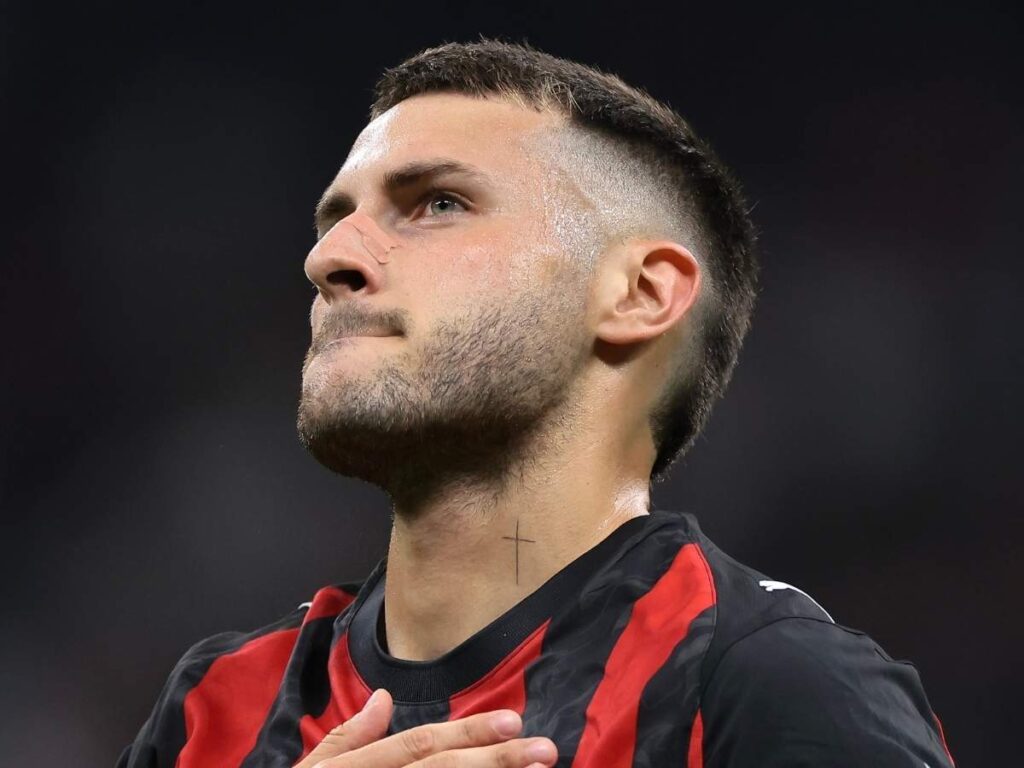 Giménez si sblocca: "Volevo il Milan fin da bambino. Non ho mai pensato di andare via"