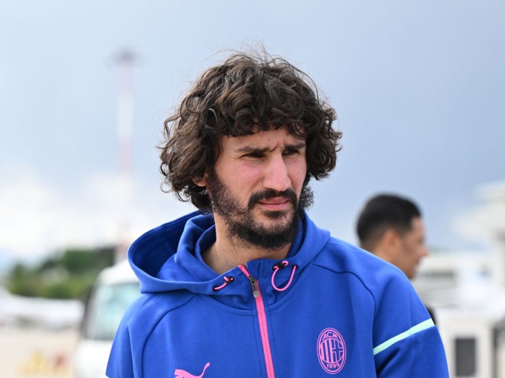 Milan, il saluto di Adli: "Grazie mille per l'amore mi avete dato"