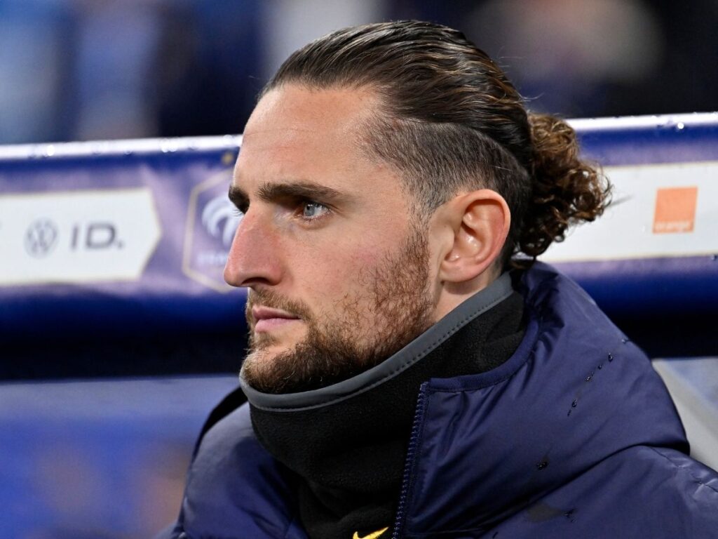 Francia-Islanda, fischi per Rabiot alla lettura delle formazioni