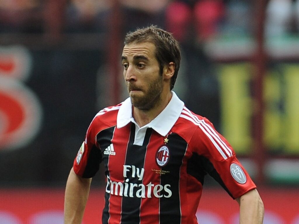 Flamini lancia un messaggio: "Eleviamo il calcio a faro di speranza"
