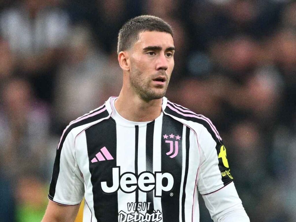 Juventus, Vlahovic sfida Allegri che tanto lo voleva. Serena: "Nel Milan avrebbe avuto senso"