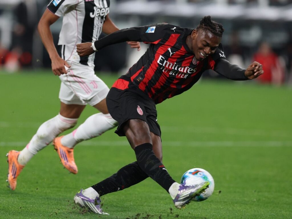 Pastore su Leao: "I numeri dicono che converte più o meno il 10/12% di tiri in una stagione"