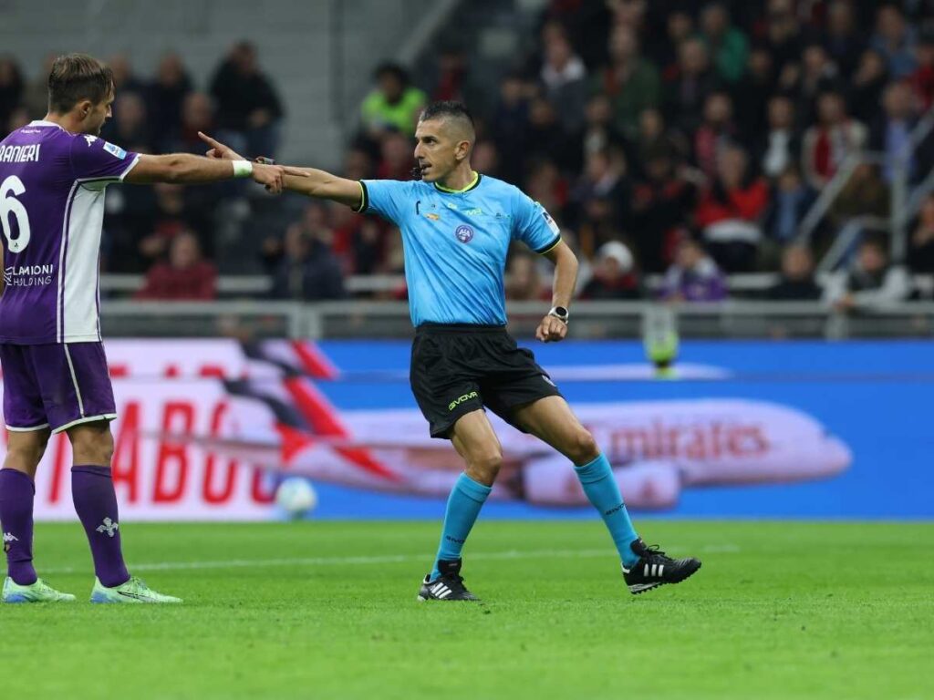 Milan-Fiorentina, niente stop per Marinelli (arbitro) e Abisso (VAR). Anche se Giménez ...